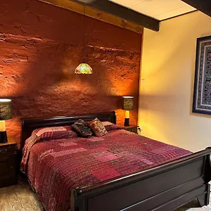 Cedar Park Rainforest Resort Koah
