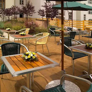 prague-centre-superior.praguehotelsweb.com/